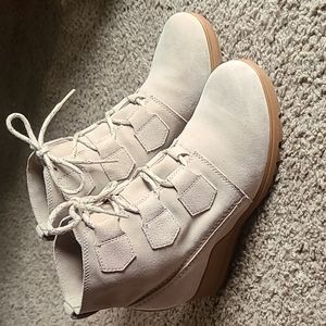 Sorel Evie Lace Waterproof Suede Ankle Bootie